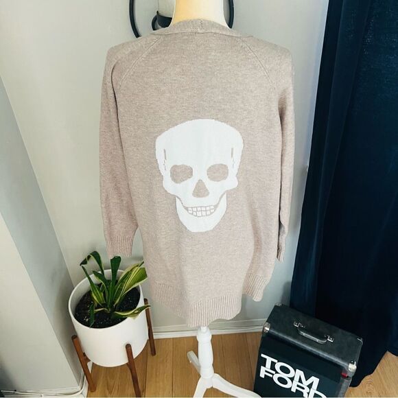 Sweet Romeo Skull Back Open Long Sleeve Cardigan Sweater, Tan/White, Medium - Picture 6 of 16